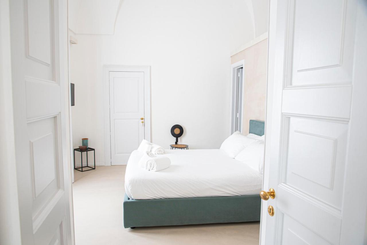 Palazzo Garibaldi - Luxury Suites Galatina Extérieur photo
