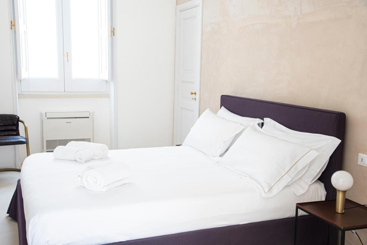 Palazzo Garibaldi - Luxury Suites Galatina Extérieur photo