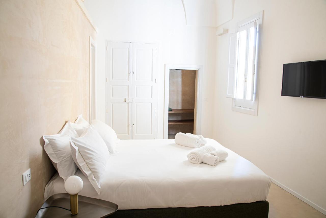 Palazzo Garibaldi - Luxury Suites Galatina Extérieur photo
